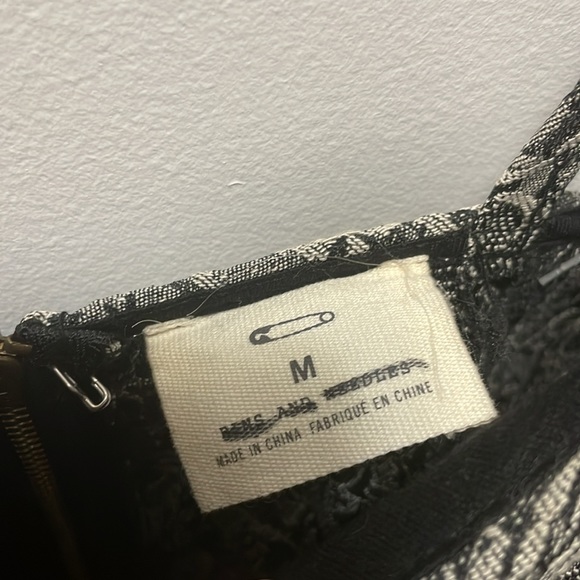 Brocade Crop Top - Picture 3 of 3